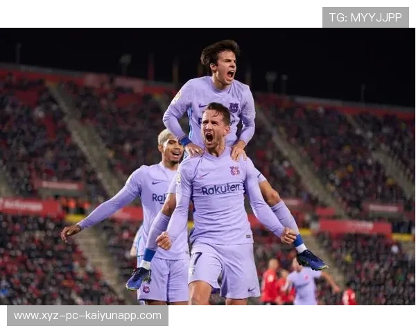 巴萨孔德后场传控更加冷静：德容式的防守艺术新风尚