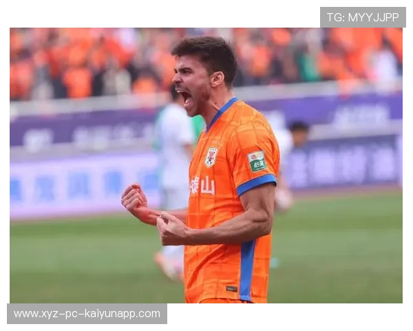 大连英博中路的直塞球几乎见效 大连英博中路的直塞球几乎见效